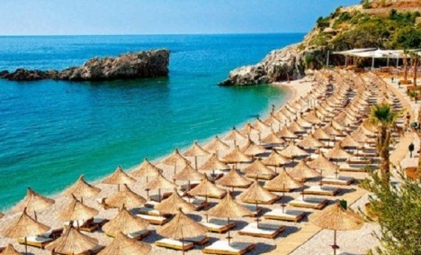 Turizmi humbi 1.1 mld euro nga pandemia: Shqiptaret kursyen 915 mln euro